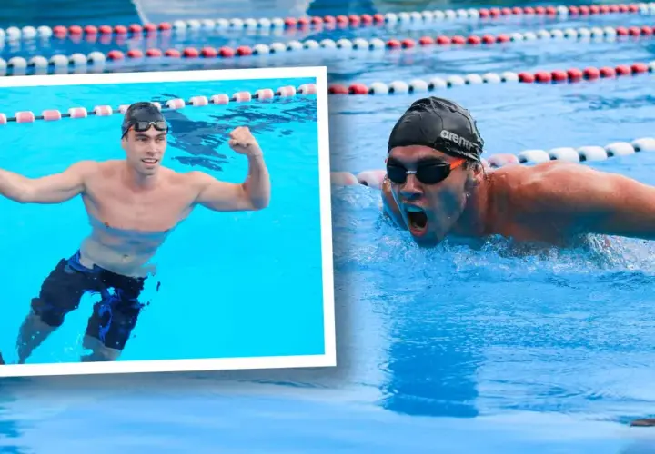 Schwimmer im Wettkampf, der seine Kraft zeigt. Die durchschnittliche Zeit für 1km schwimmen ist sein Ziel.