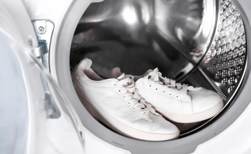 Laufschuhe waschen ohne Schäden - so geht's richtig