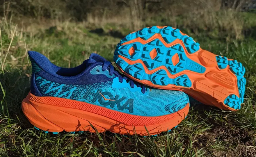 Hoka Challenger 7 im Test - der vielseitige Road-to-Trail-Schuh