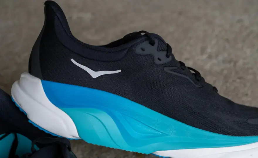 Hoka Arahi 8 im Test - der Stabilitätsschuh ohne harte Korrektur
